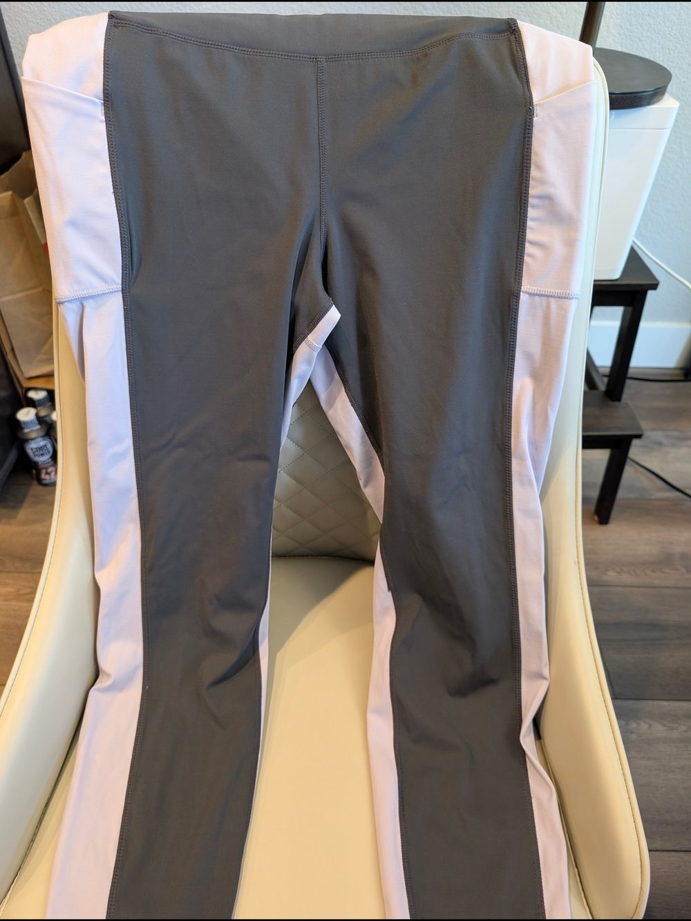 Avia Sz L Gray and Light Pink Athletic Leggings